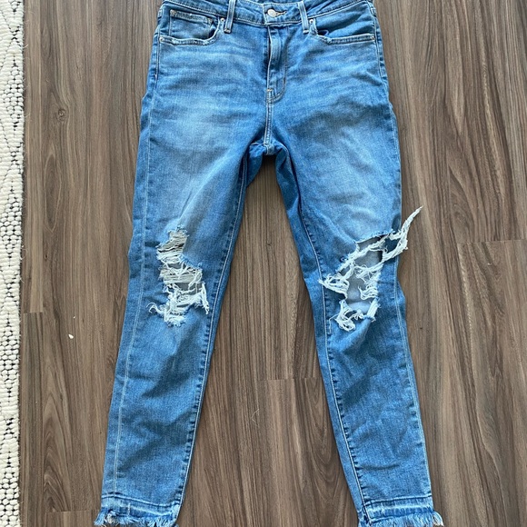 Levi ripped jeans - Picture 2 of 4